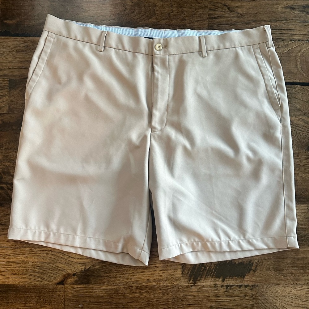 Peter Millar Salem Performance Golf Shorts - 42 khaki